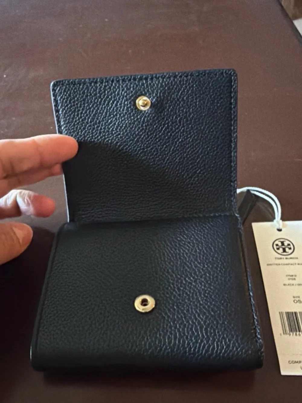 Tory Burch Britten Compact Wallet in black pebbled leather. - Picture 6 of 13